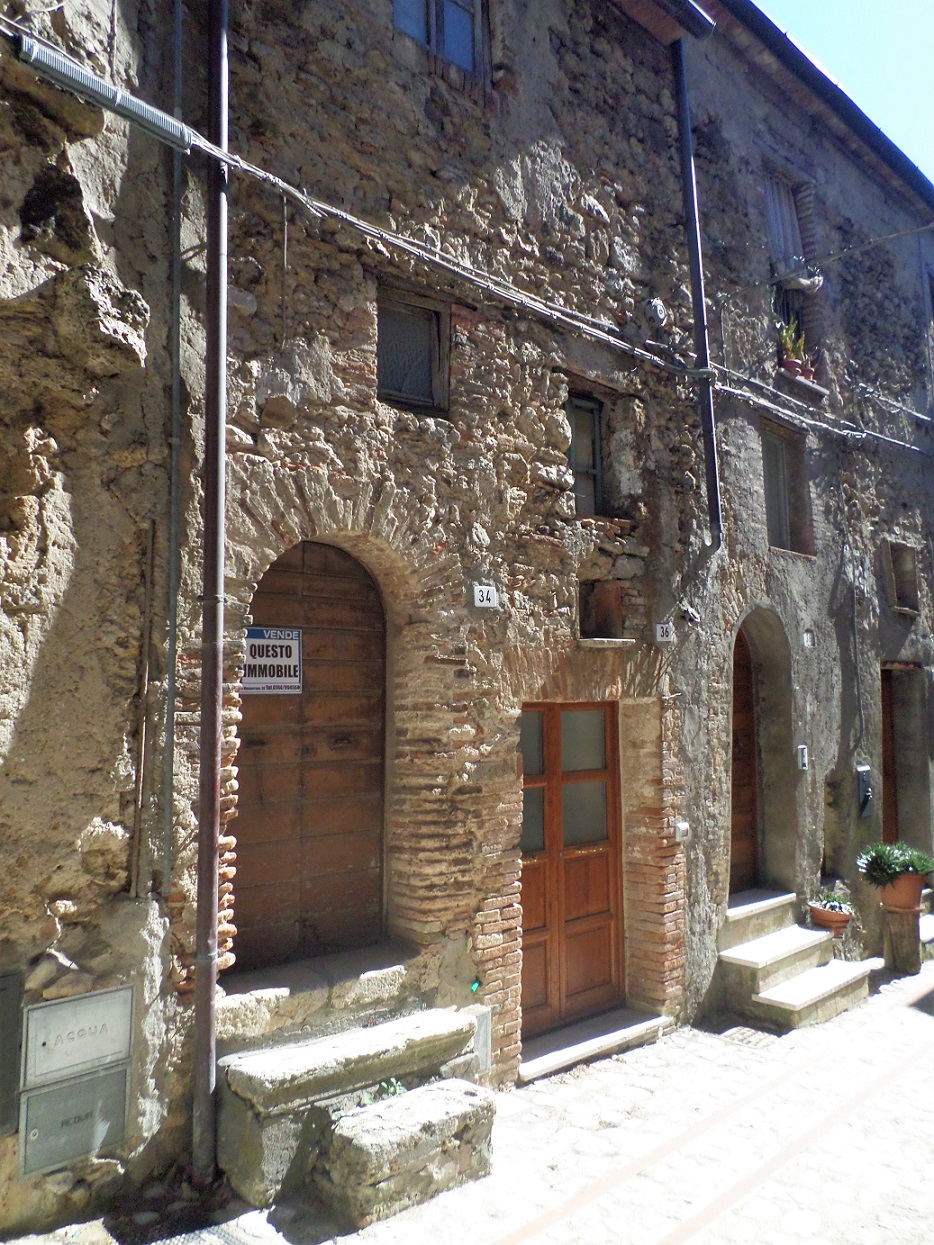 Porzione Di Casa in Vendita in Via Castellana a Penna in Teverina Rif.1pen