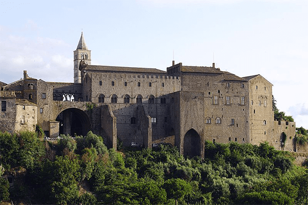 Viterbo Casatua servizi immobiliari