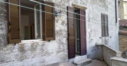 Appartamento su due piani in vendita ad Alviano in Piazza Umberto I Rif. 12alv