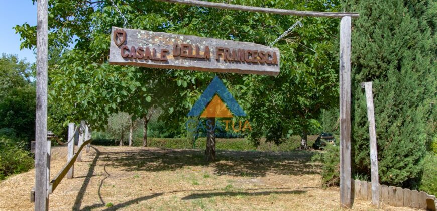 PORZIONE DI CASALE IN PIETRA CON GIARDINO – Rif. 1cor