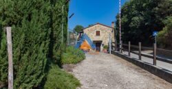 PORZIONE DI CASALE IN PIETRA CON GIARDINO – Rif. 1cor