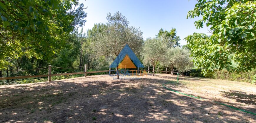 PORZIONE DI CASALE IN PIETRA CON GIARDINO – Rif. 1cor