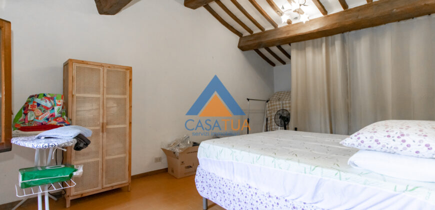 PORZIONE DI CASALE IN PIETRA CON GIARDINO – Rif. 1cor