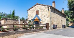 PORZIONE DI CASALE IN PIETRA CON GIARDINO – Rif. 1cor