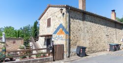 PORZIONE DI CASALE IN PIETRA CON GIARDINO – Rif. 1cor