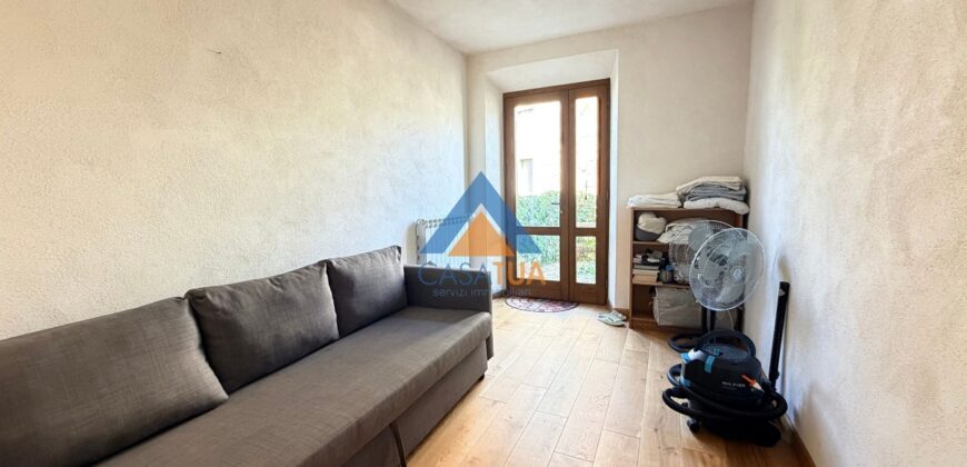 PORZIONE DI CASA SU DUE LIVELLI – RIF.16GUA