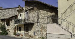 CARATTERISTICA PORZIONE DI CASA IN PIETRA – Rif. 15gua