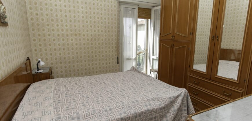 CARATTERISTICA PORZIONE DI CASA IN PIETRA – Rif. 15gua