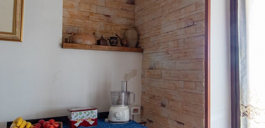 CASA SINGOLA CON TERRENO – Rif. 1san