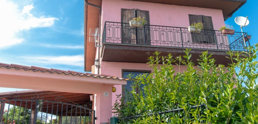CASA SINGOLA CON TERRENO – Rif. 1san