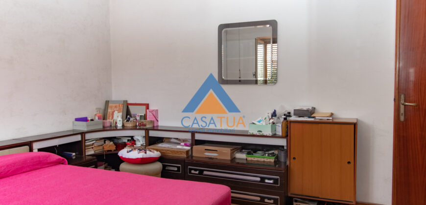 CASA SINGOLA SU UNICO LIVELLO CON MAGAZZINI E TERRENO – Rif. 2alv