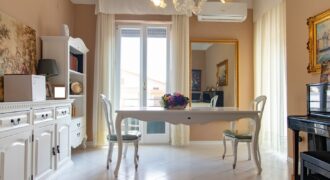 CENTRALISSIMO APPARTAMENTO RISTRUTTURATO – Rif. 1teaB