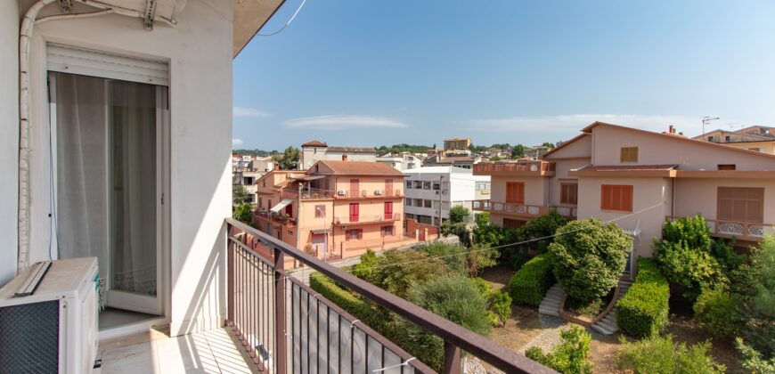 CENTRALISSIMO APPARTAMENTO RISTRUTTURATO – Rif. 1teaB