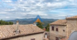 CENTRALISSIMA PORZIONE DI CASA CIELO TERRA – Rif. 1gio