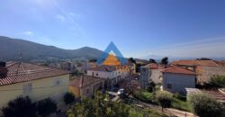 APPARTAMENTO IN VILLA PIANO PRIMO – RIF.28GUAB